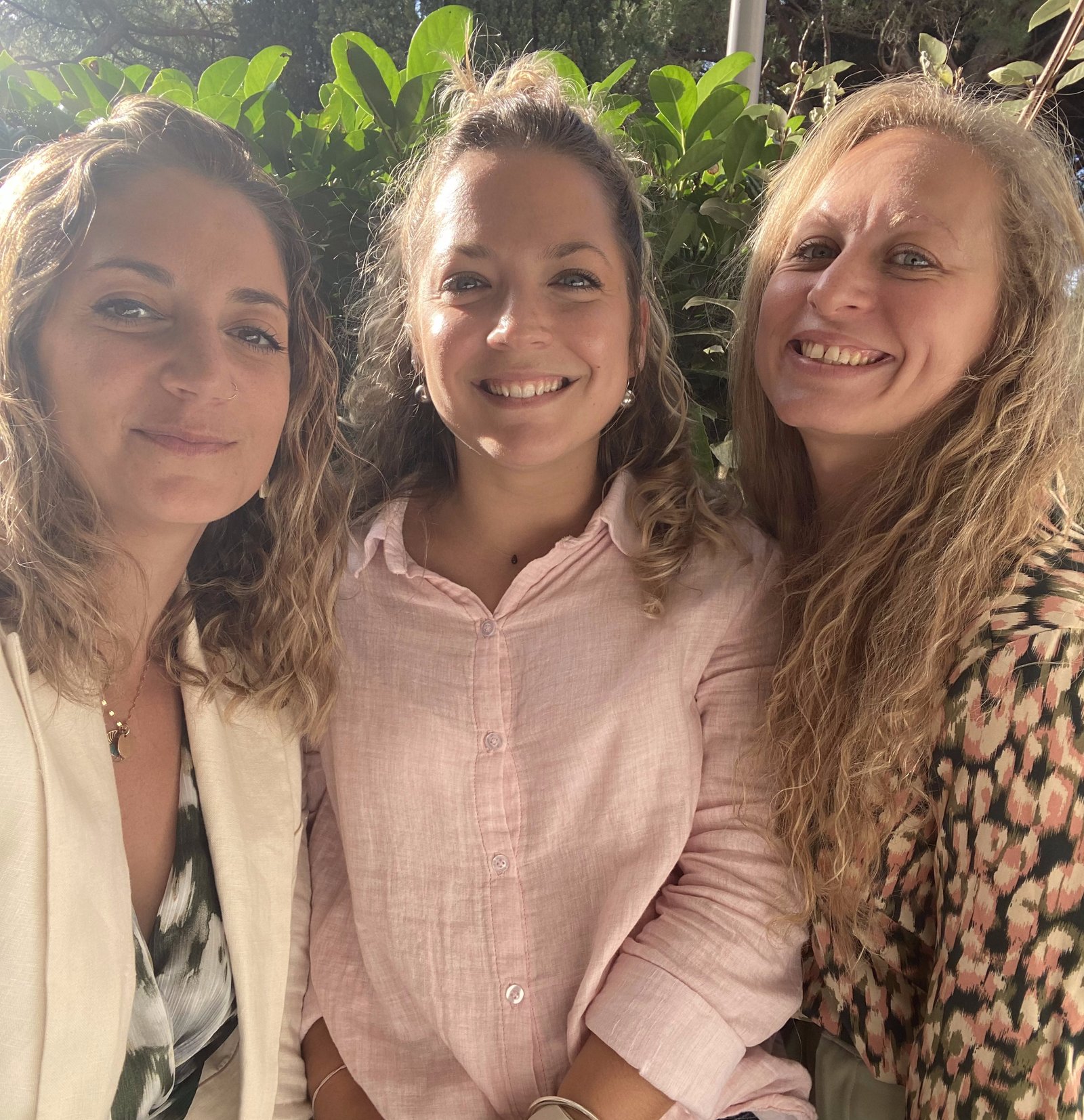 Une photo de nous 3 infimères à domicile